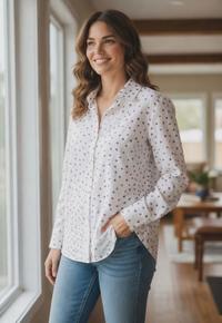 MYK SKJORTE I 100% VISCOSE I SMÅBLOMSTRETE PRINT. ROSA